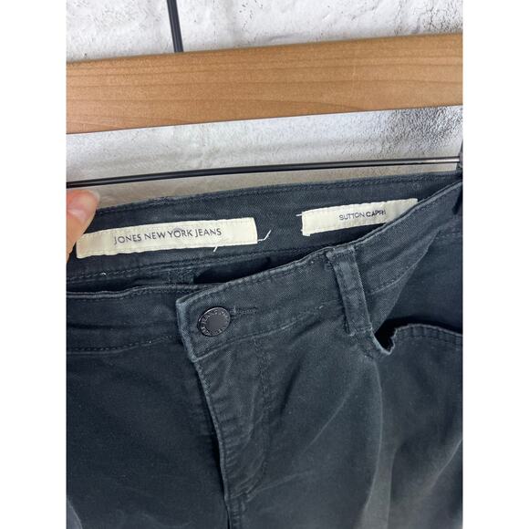Jones New York Women's Sutton Capri Pants Mid-Rise Straight Leg Black Size 10 - Picture 2 of 5